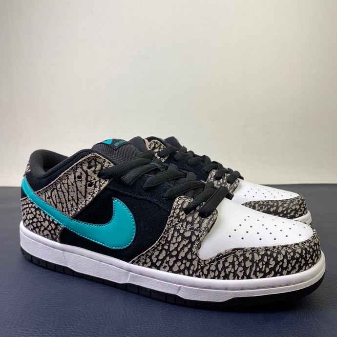 Nike SB Dunk Low atmos Elephant