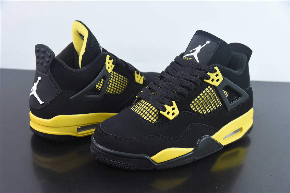 Jordan 4 Retro Thunder