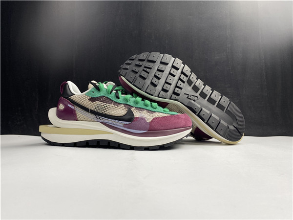 NIKE SACAI NIKE PEGASUS VAPORFLY