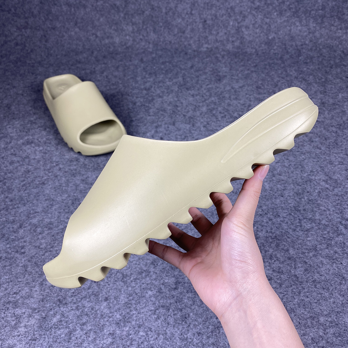 Yeezy Slide Bone FW6345