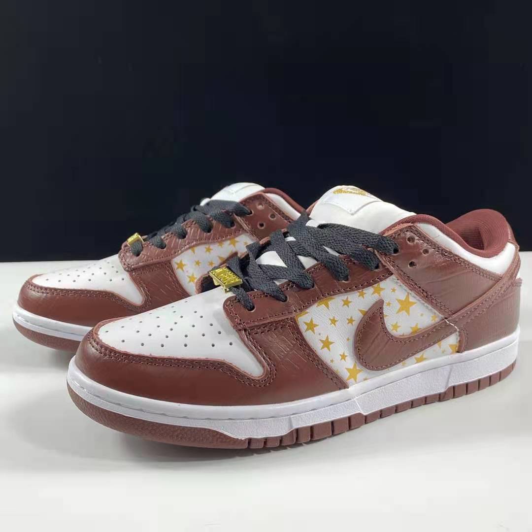 Nike SB Dunk Low Supreme Stars Barkroot Brown