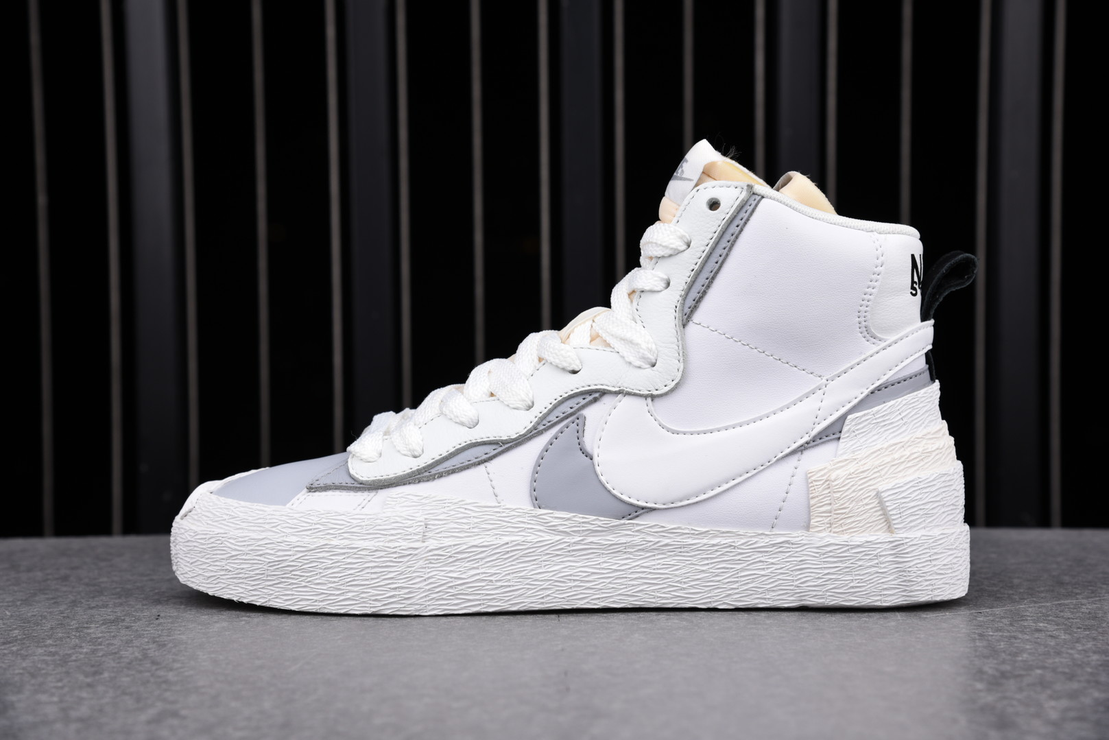 Nike Blazer Mid sacai White Grey