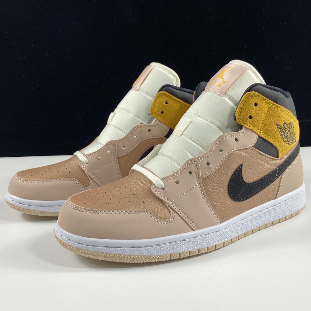 Jordan 1 Mid SE Particle Beige w