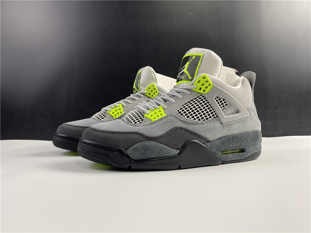 Jordan 4 Retro SE 95 Neon