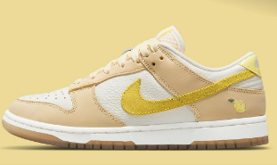 Nike Dunk Low yellow