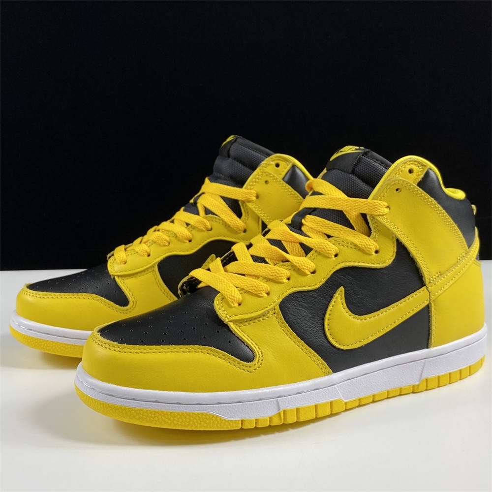 Nike Dunk Low Goldenrod