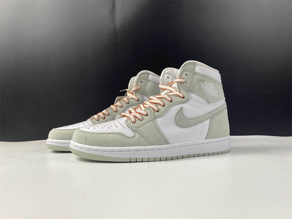 Jordan 1 Retro High OG Seafoam