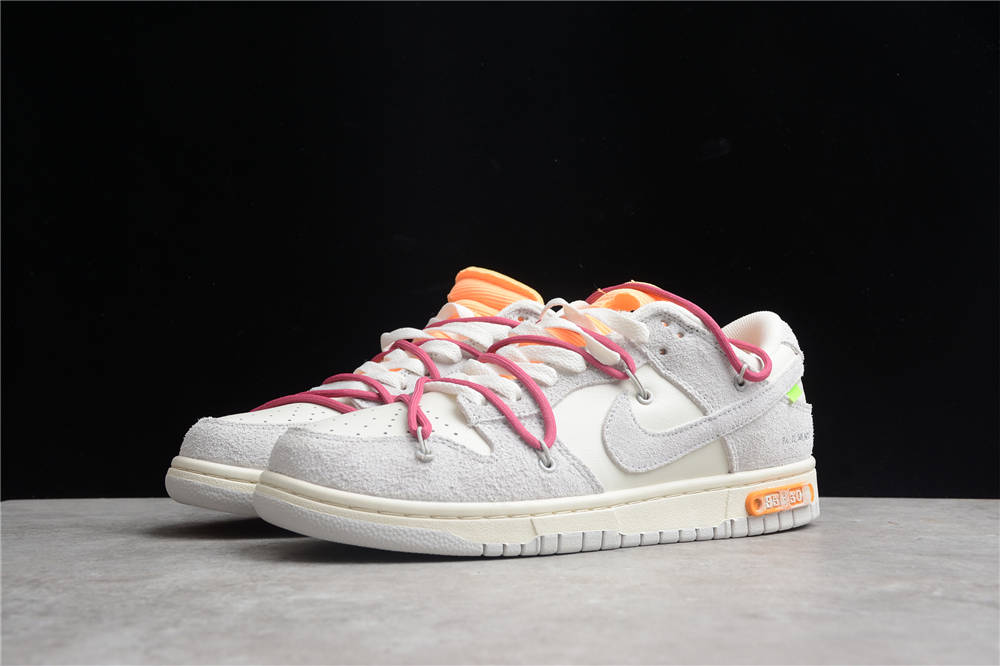 OFF WHITE x Nike Dunk SB Low Lot 35