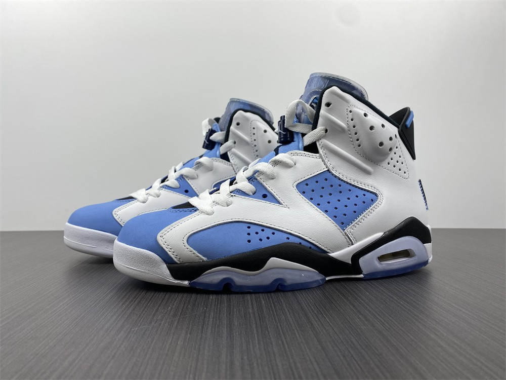 Air Jordan 6 UNC