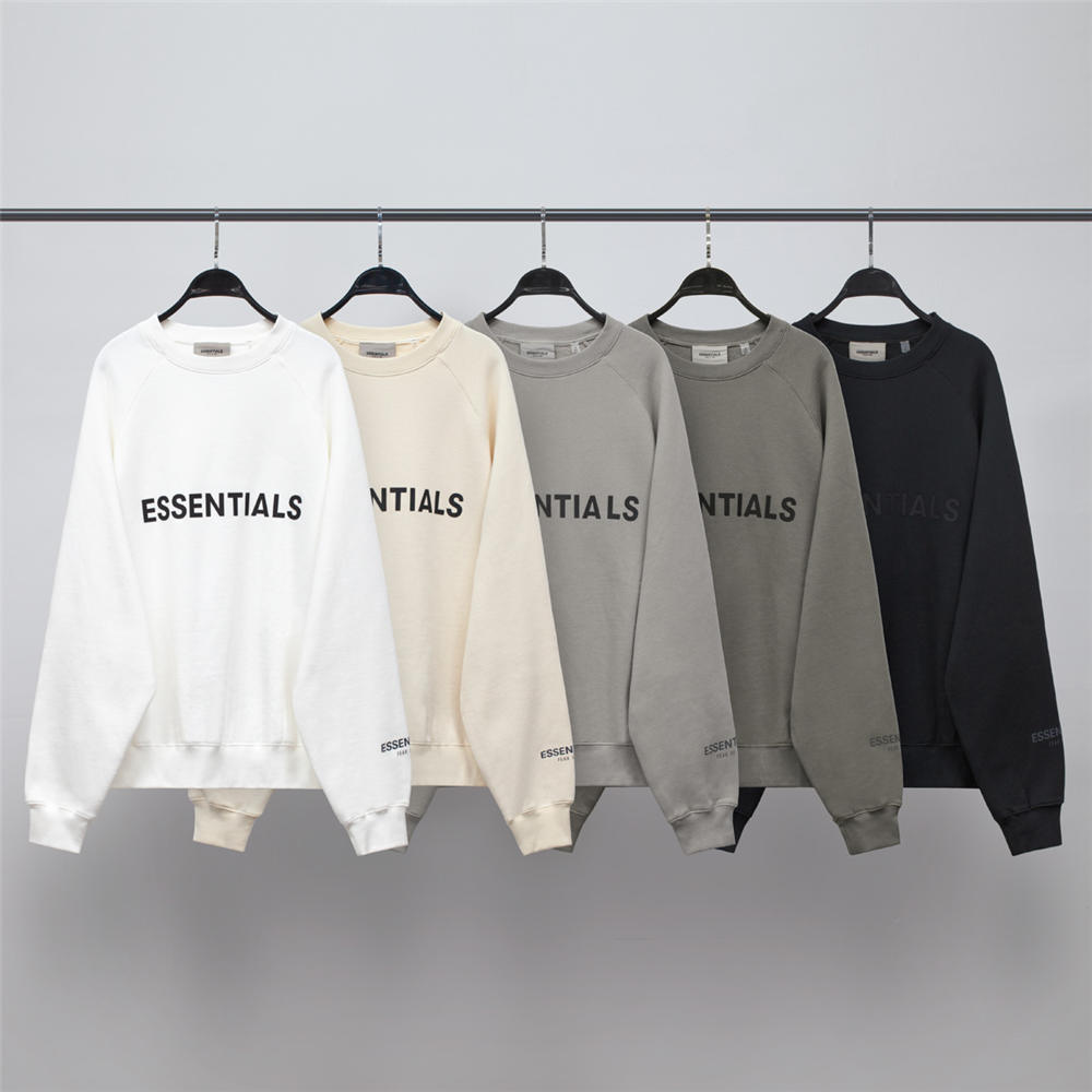 FOG essentials chest offset print crewneck