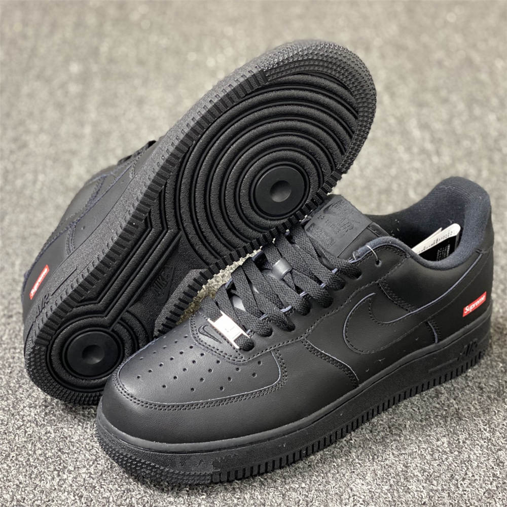 Nike Air Force 1 Low Supreme Black