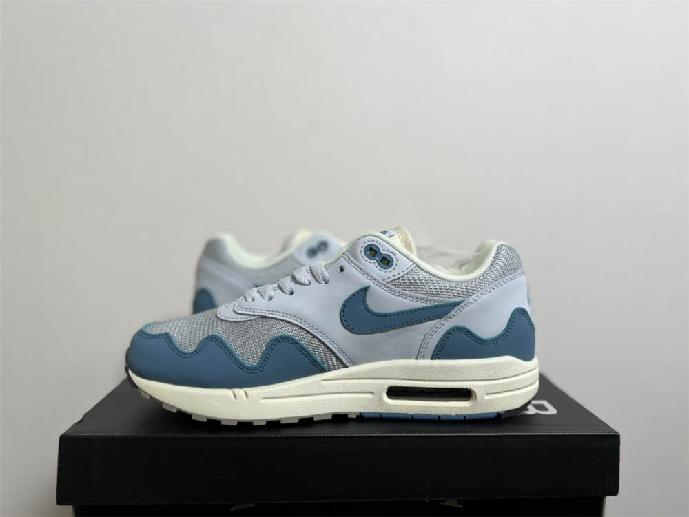 Patta Nike Air Max 1 Monarch Blue