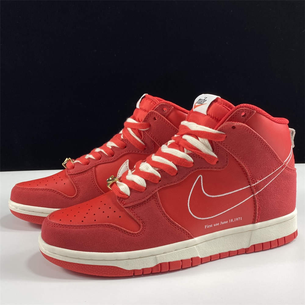 Nike Dunk High First Use Red