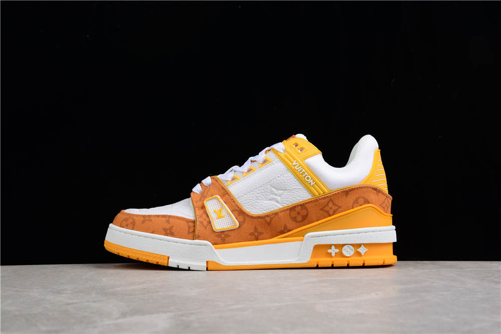 LV Trainer Sneaker Low orange