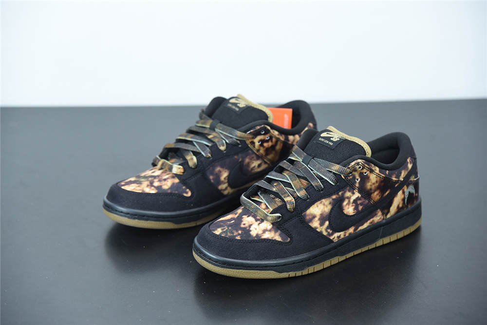 Nike Dunk SB Low Pushead 2