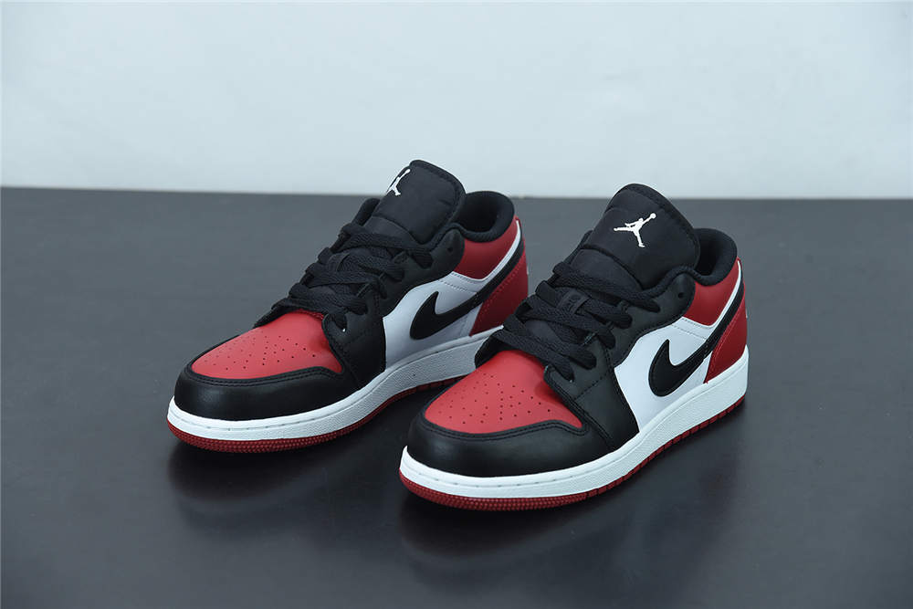 Jordan1 Low Black Toe