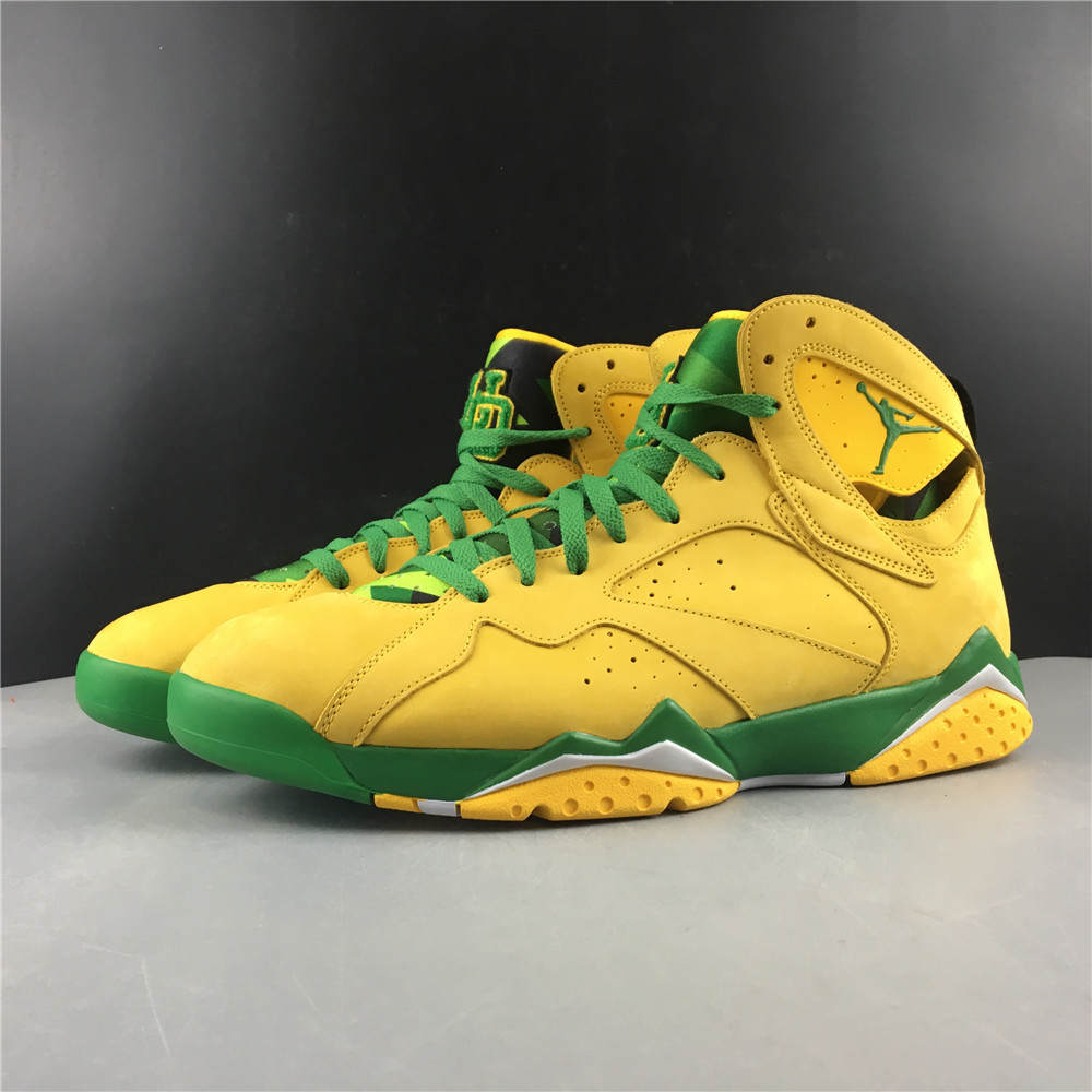 Jordan 7 Retro Patta Oregon Ducks PE