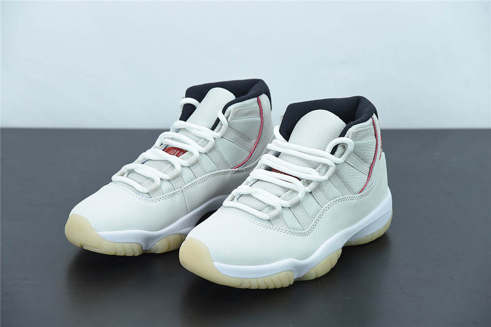 Jordan 11 Platinum tint