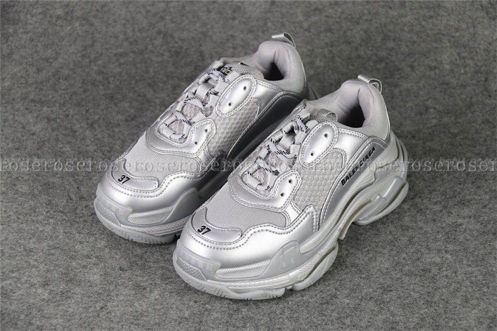 BALENCIAGA TRIPLE S SNEAKER