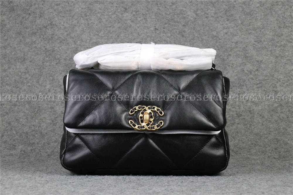 Chane Bag Large Flap 19 Black