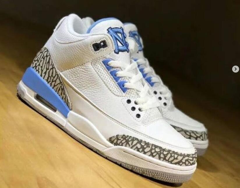 Air Jordan 3 Retro UNC PE