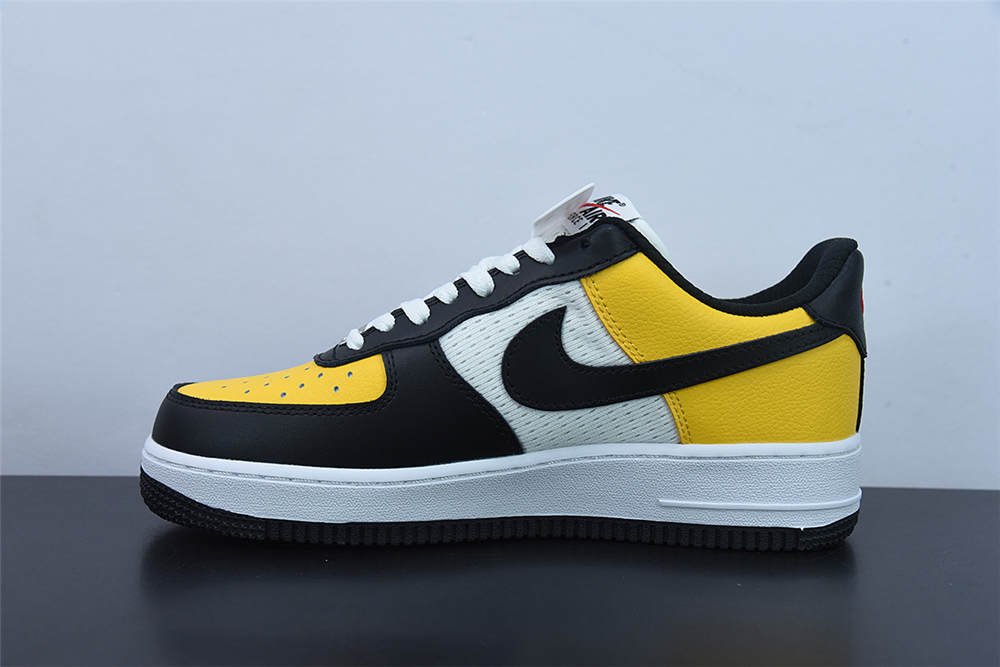 Air Force 1 University Gold Black