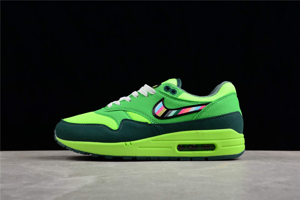 Nike Air Max 1 Uo green