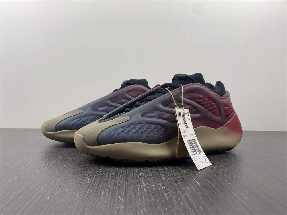 adidas Yeezy 700 V3 Fade Carbon GW1814