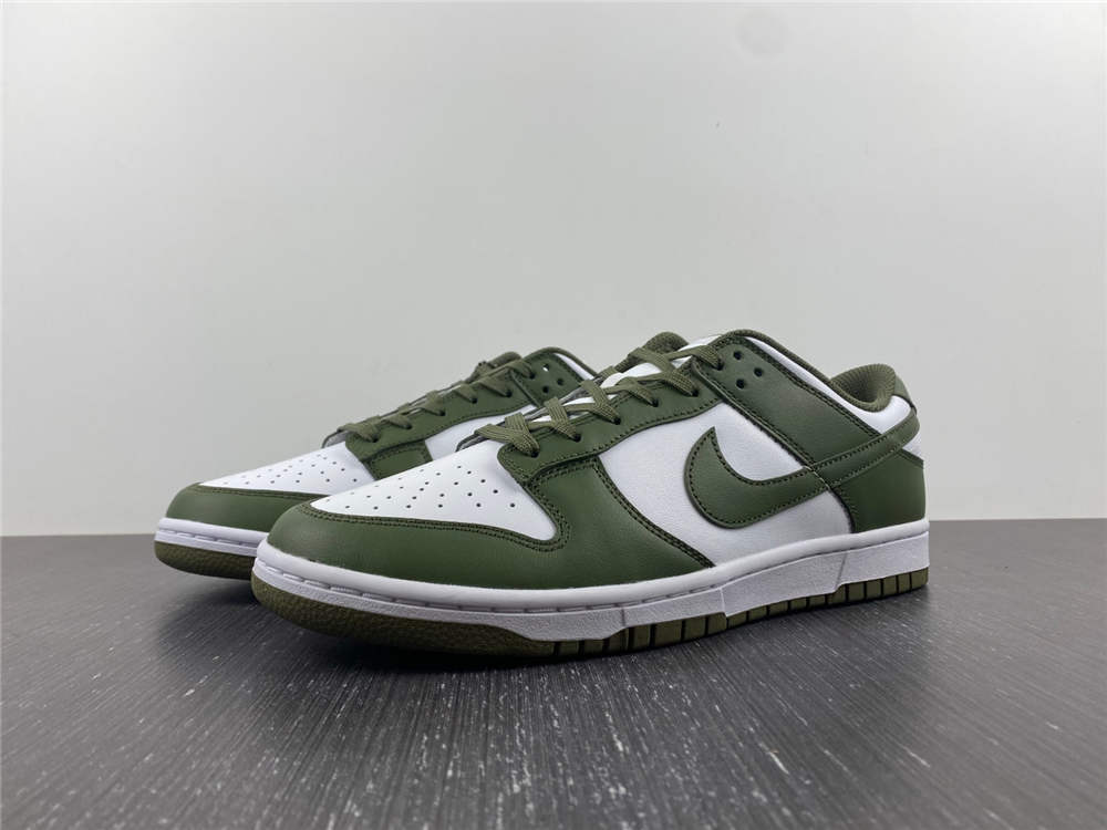 Nike Dunk Low Medium Olive