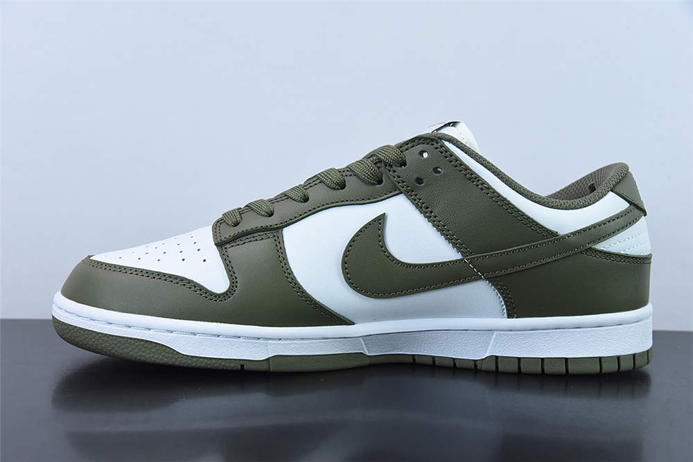 Nike Dunk Low Medium Olive