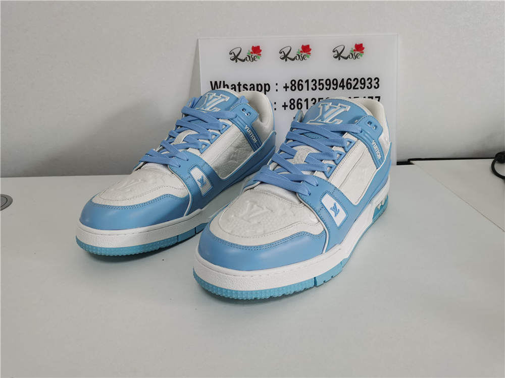 LV Trainer Sneaker Low light blue