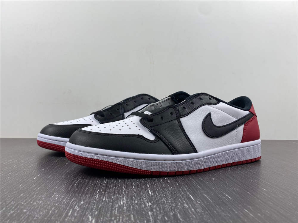 Air Jordan 1 Low OG Black Toe