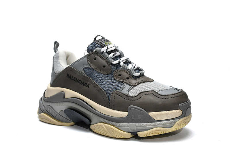 BLCG Triple S Grey 536737 W0901 1259