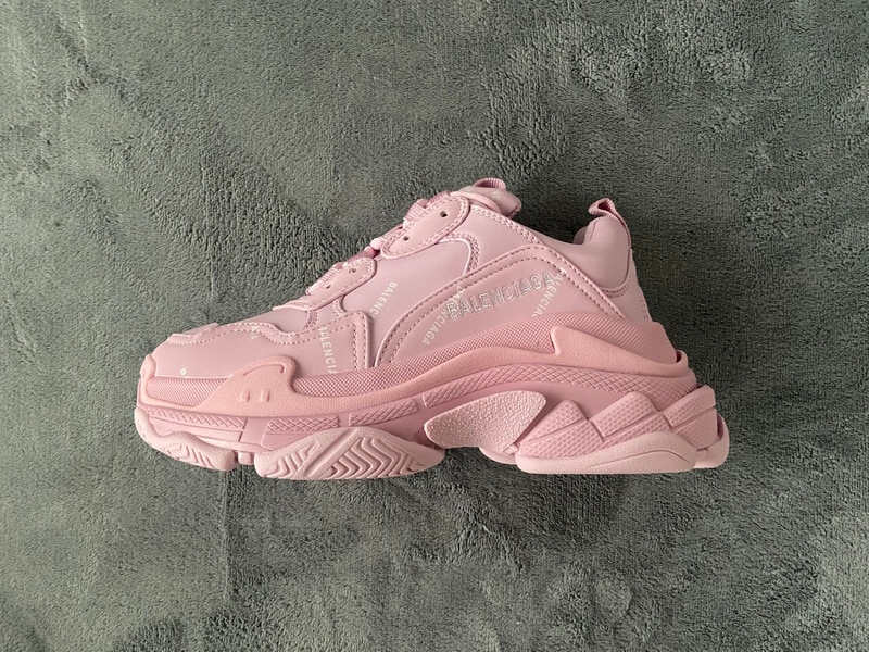 BLCG Triple S Letter Pink 524039 W2FA1 5090