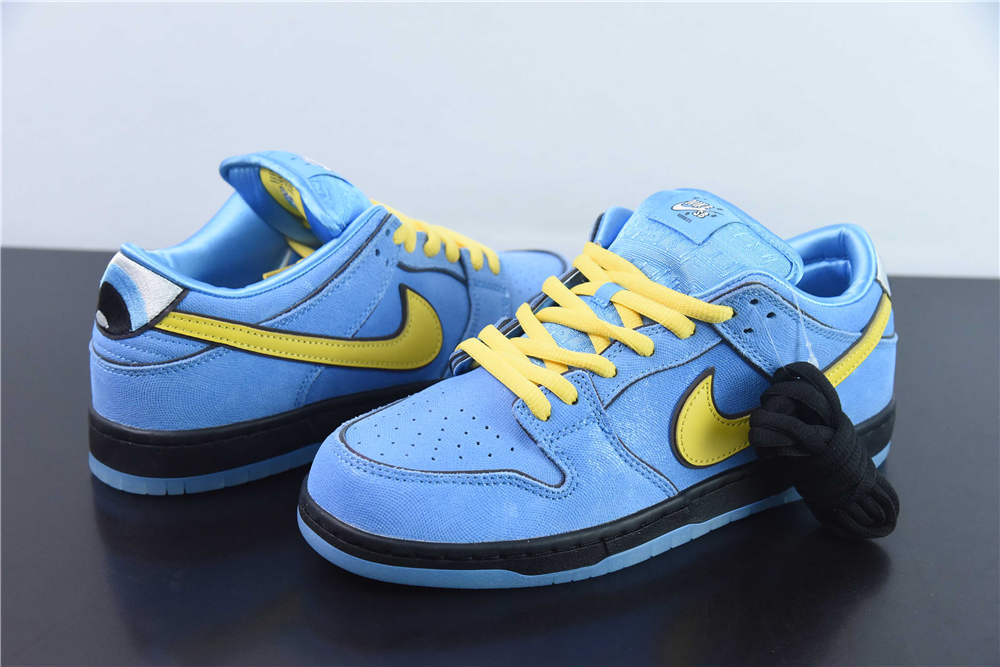 Powerpuff Girls x Nike SB Dunk Low Bubbles