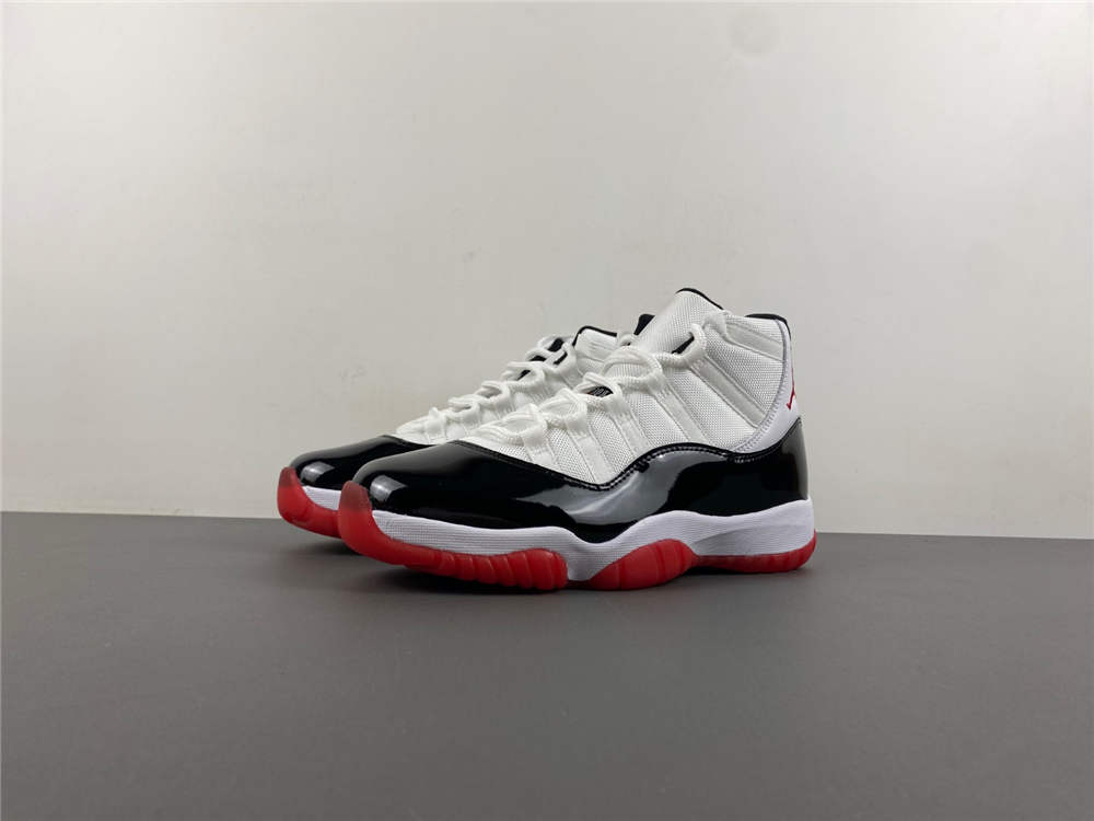 Jordan 11 Retro Bred Concord