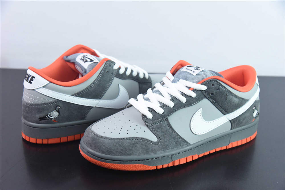 Nike Dunk SB Low Staple NYC Pigeon