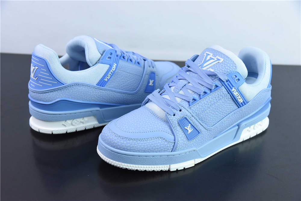 LV Trainer Light Blue White