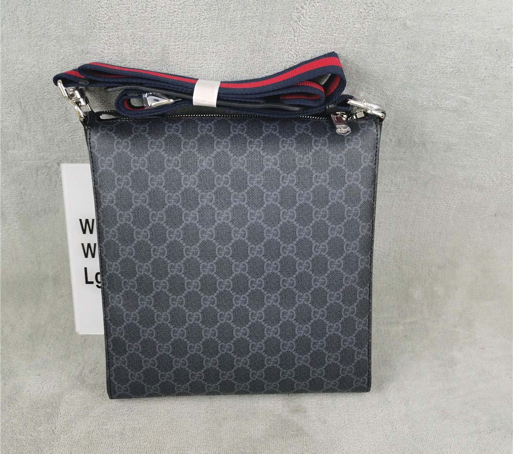 Gucci Gg Supreme Canvas Square Messenger Bag Black